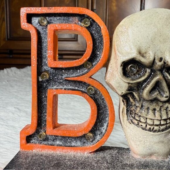 BOO Skulls Shimmering Resin Sculptural LED Standing Tabletop Lamp - Picture 4 of 8